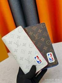 Picture of Louis Vuitton Wallets _SKUfw224596557fw